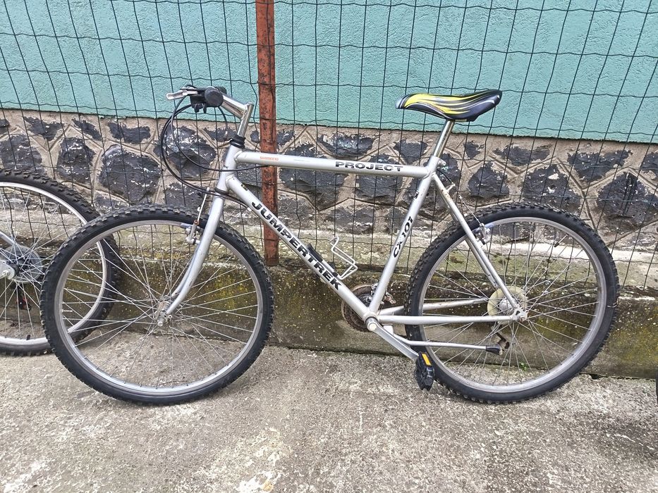 Biciclete de vânzare la bucată