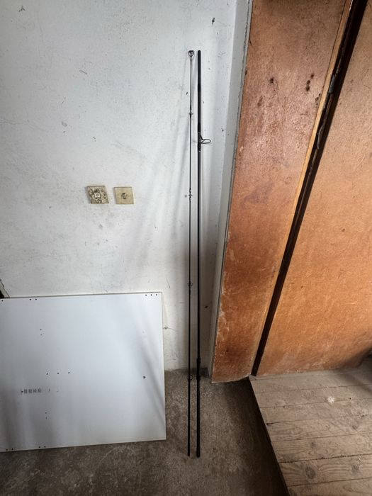 Шаранджийска въдица Fox Eos 3.90 със макара Fox Eos 10000