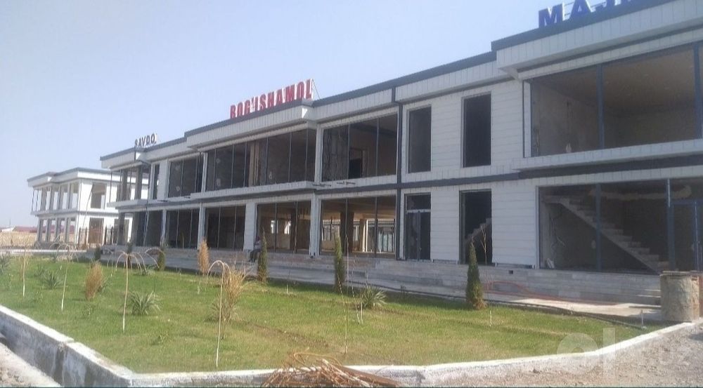 Янги Дархон  бозоридан 2 каватли катта дукон(Подвали хам бор) сотилади