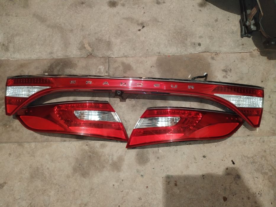 Хундай Градеур 2011