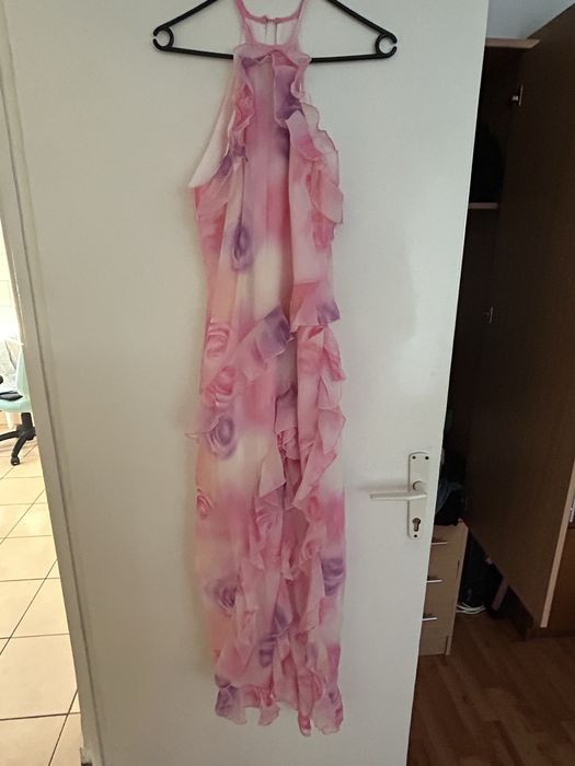 Rochie cu volanase de vara