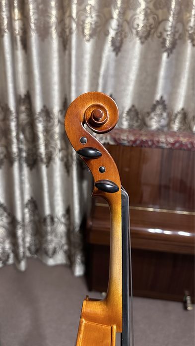 Продам скрипку 4/4 Yamaha срочно!