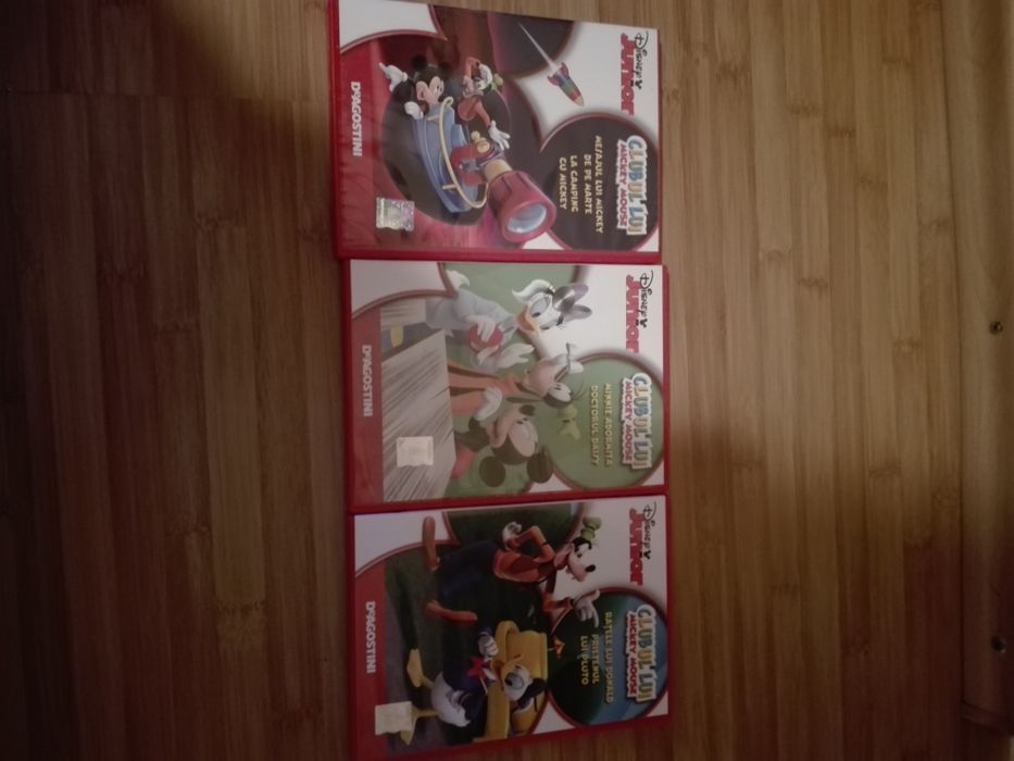 Clubul lui Mikey Mouse cărți și dvd -uri.