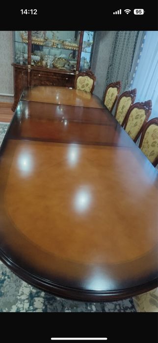 Гостевой большой стол