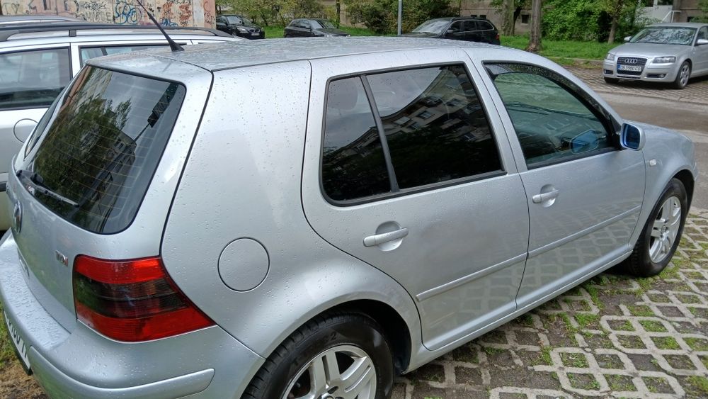 Декоративна кора за VW Golf 4 Като Нова 25€