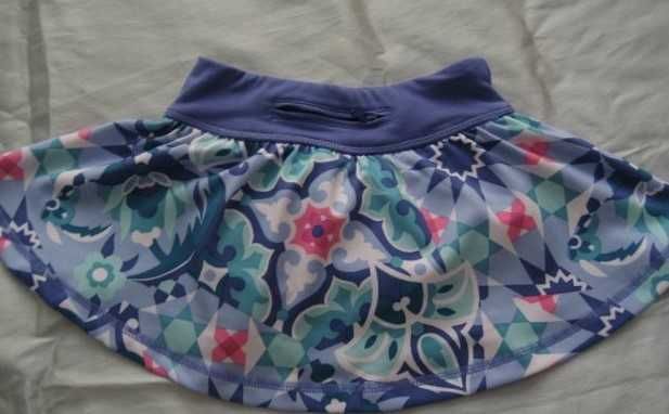 Играчка за сядане и скачане , Гърне не ползвано + дрешки