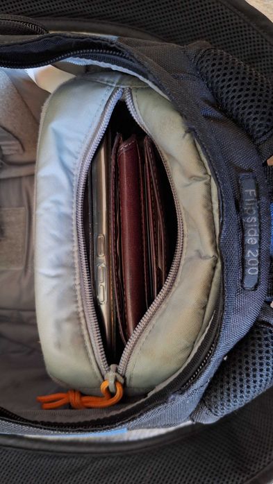 Rucsac foto Lowepro Flipside 200