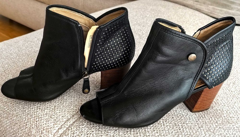 Botine din piele, marca Geox, marime 38 1/2