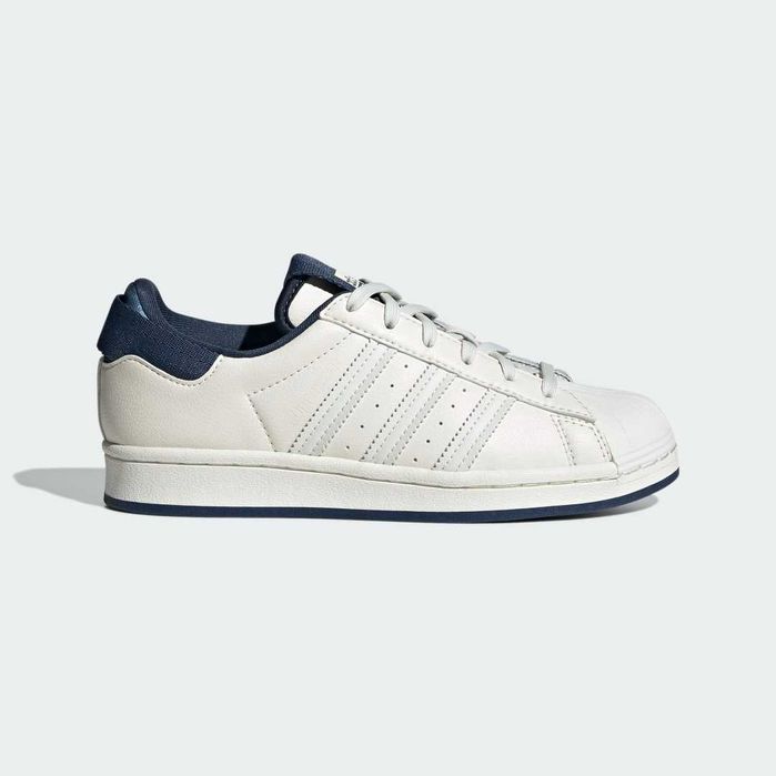 Дамски спортни обувки  ADIDAS SUPERSTAR  PARLEY размер  EU 38 2/3