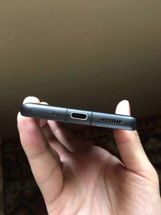 Xiaomi Mi 12 flagman 12/256gb