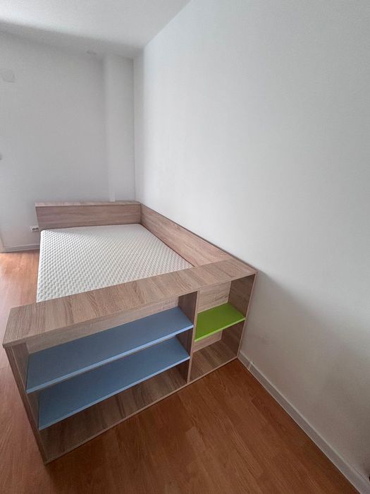 Vând mobilă cameră adolescenți