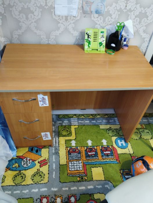 Стол ученический