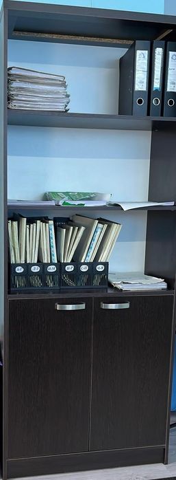 Продам офисный шкаф