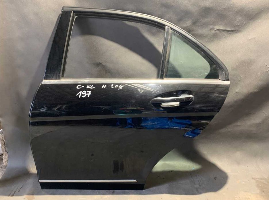 Врата уборудвана Mercedes C-Klasa W204 197 цвят