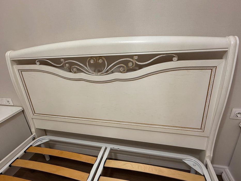 Продам двухспальную кровать