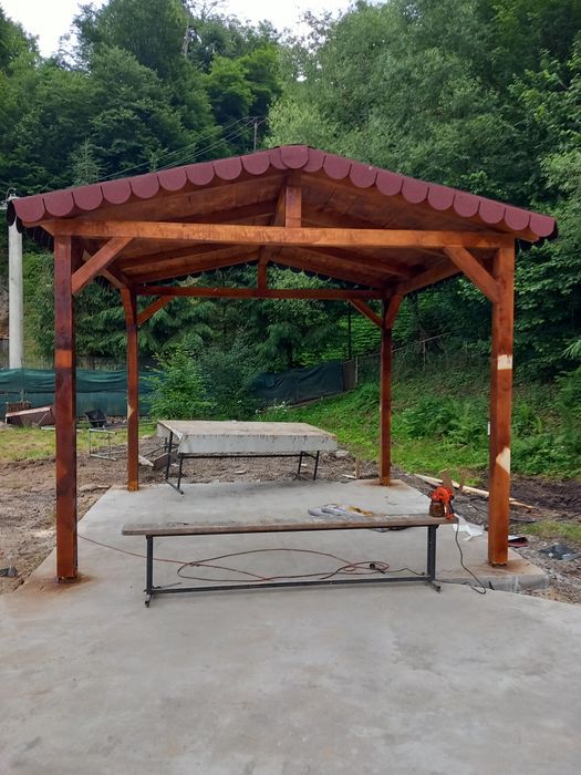 Foișoare, terase, magazii, pergole, căsuțe etc