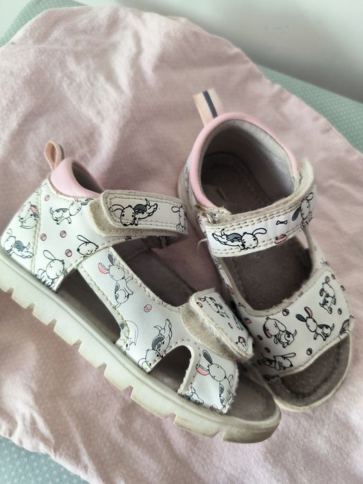 Сандали на девочку 24 р-р