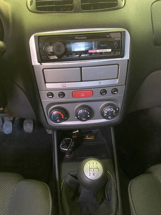 Алфа 147 1.9JTD 115ks 2003 НА ЧАСТИ