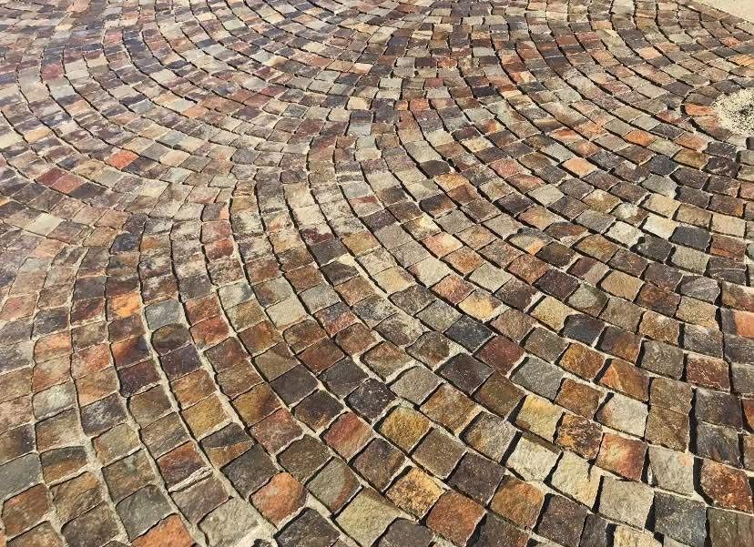 Vând si montez Piatra Cubica