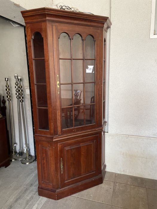 Ъглова витрина , салонен бюфет Pennsylvania House