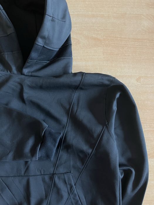 Черное базовое худи