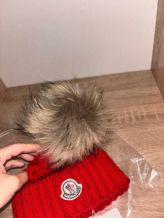 Căciula pompon nouă Mcler