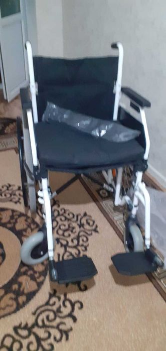 Инвалидная коляска