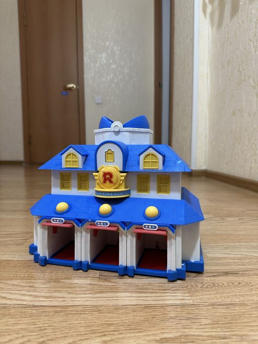 Полли Робокар станция гараж