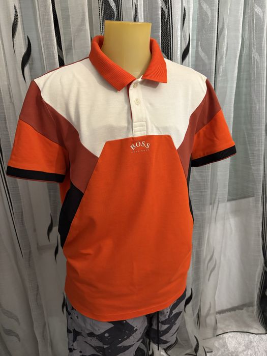 Hugo Boss тениски с яка