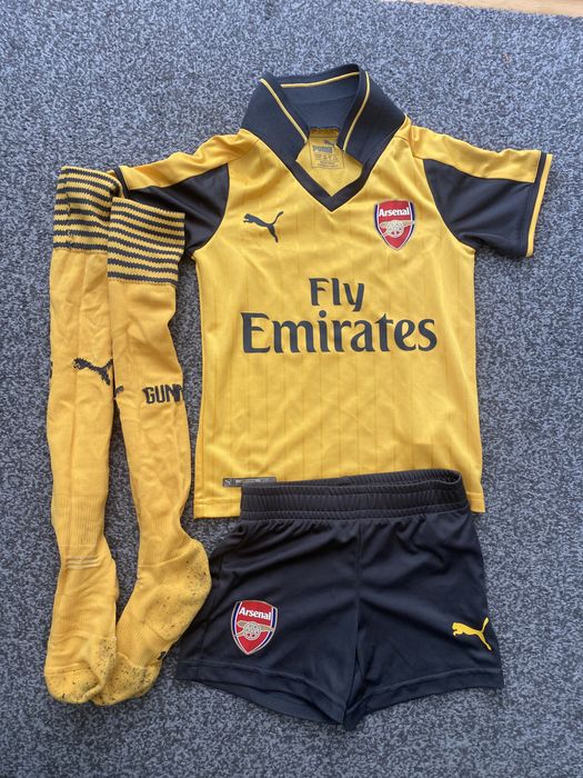 Футболен екип Puma Emirates Arsenal