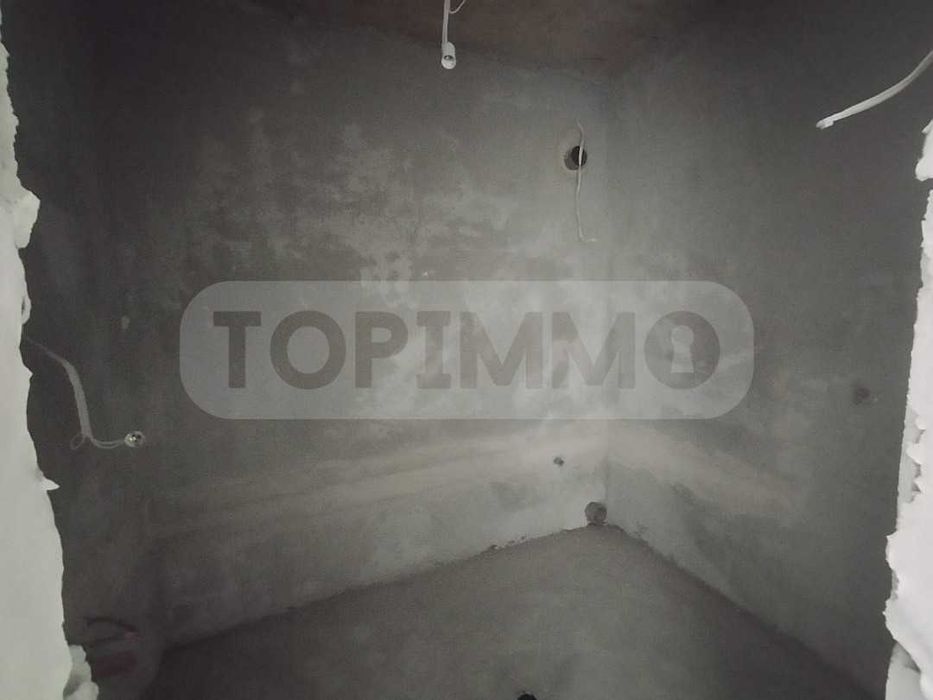 Продава се Двустаен апартамент в Варна, Изгрев - 94 кв.м за 2000 €/кв.м - Снимка #6