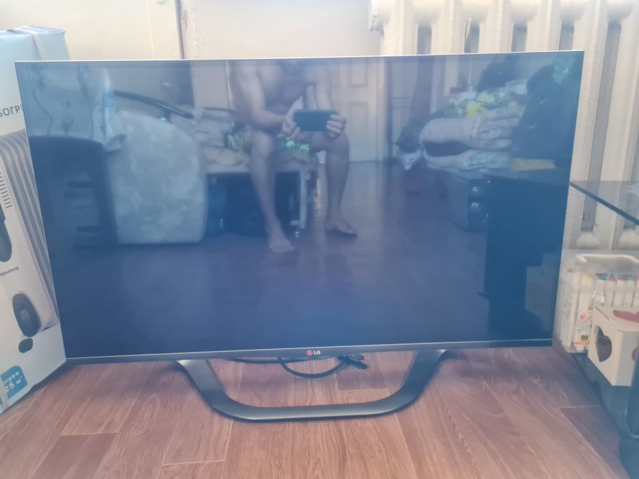 Смарт телевизор LG
