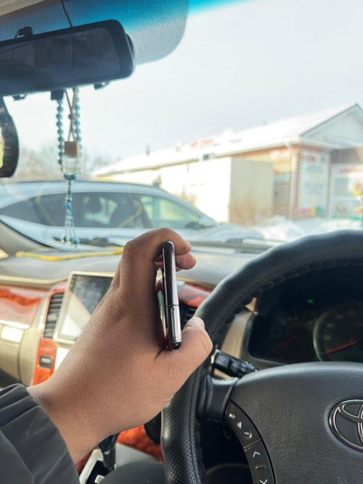 Продам самсунг с10+