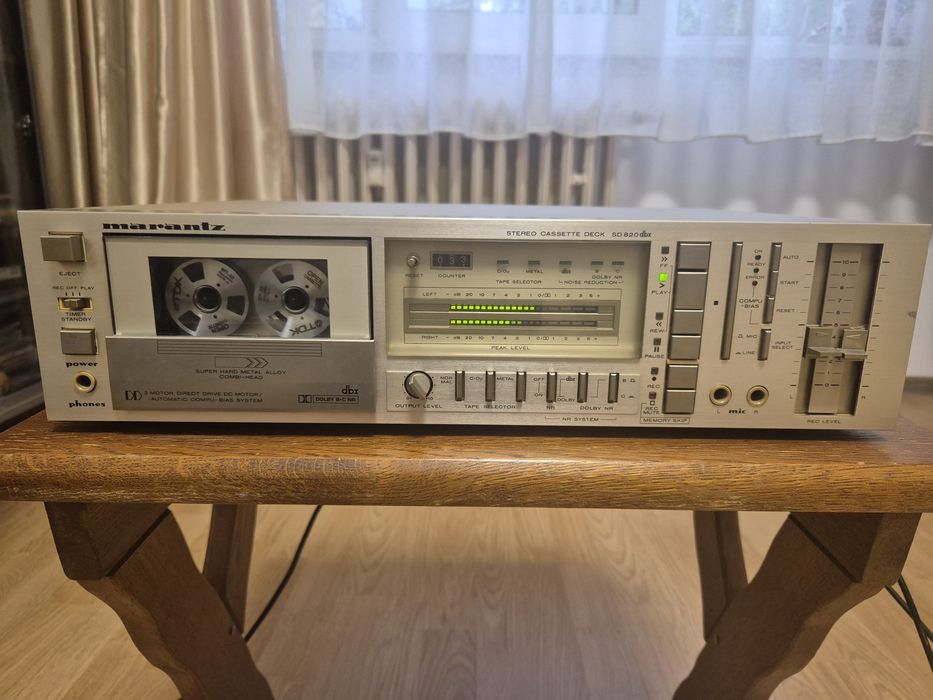 Deck  Hitachi si Marantz