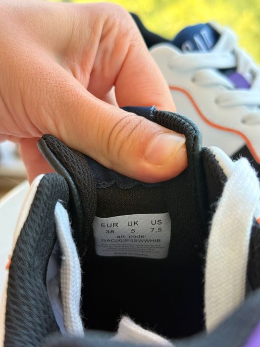 Gap, Nike, Puma всичко по 20€