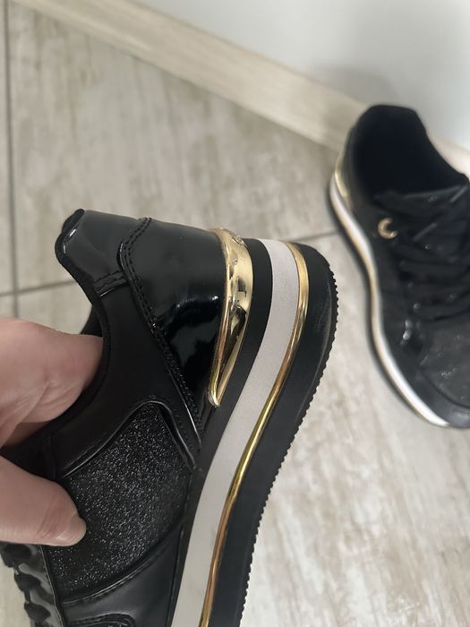 Дамски маратонки/обувки Guess