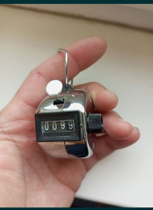 Продам пульты муз, шкатулка.