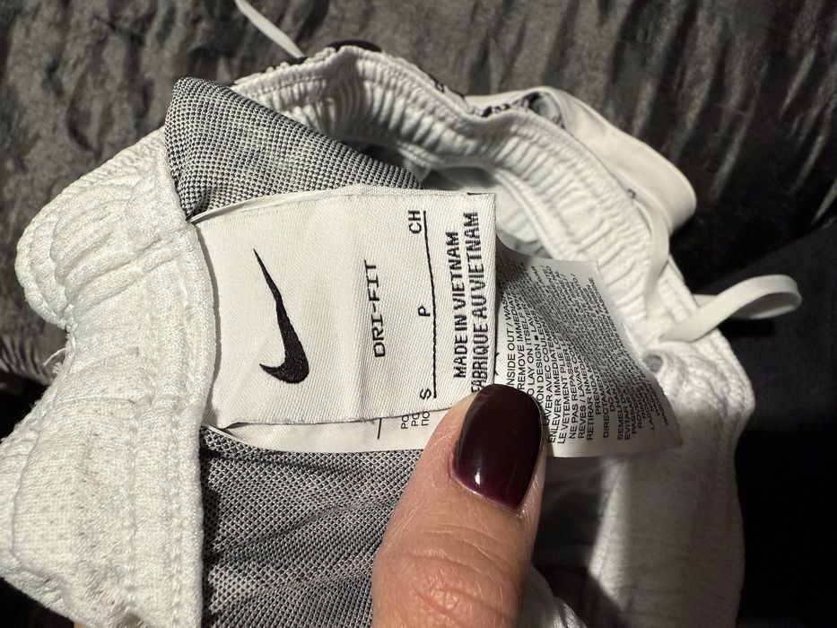 Къси гащи найк