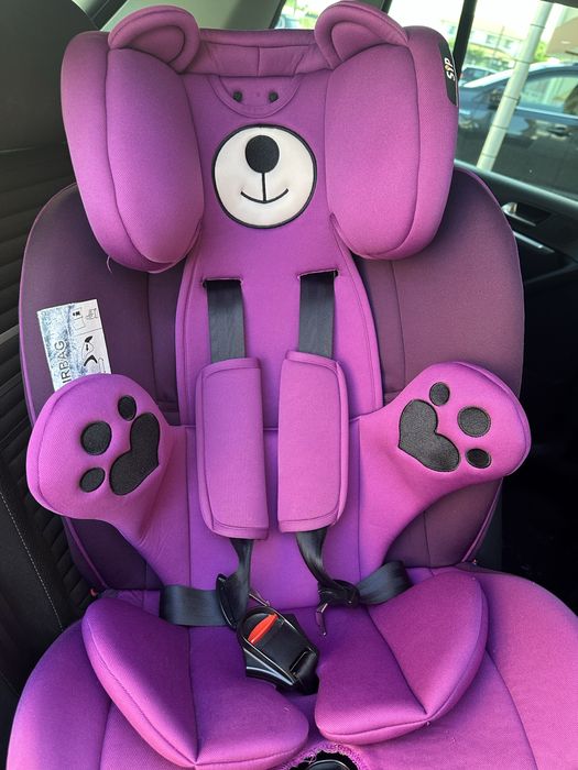 Scaun auto cu isofix