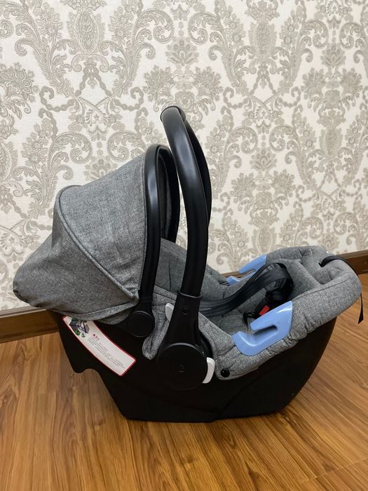 Автокресло Б/у почти не ползовались