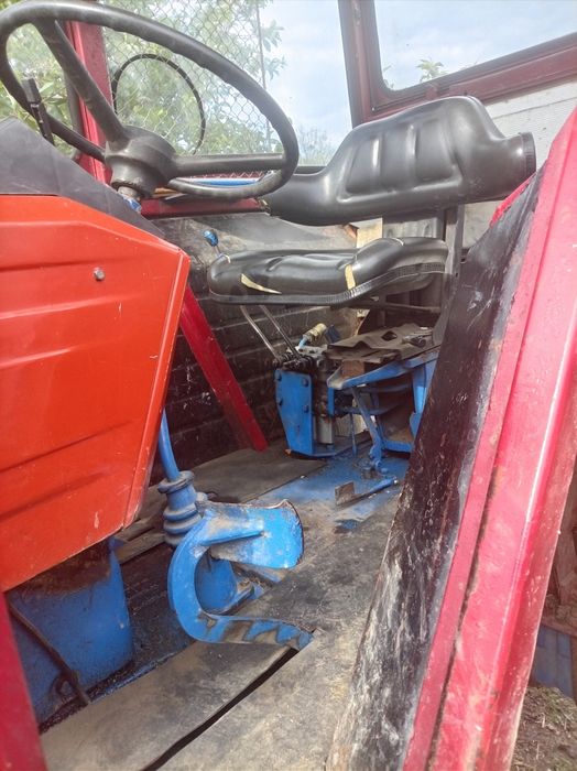 Tractor universal650