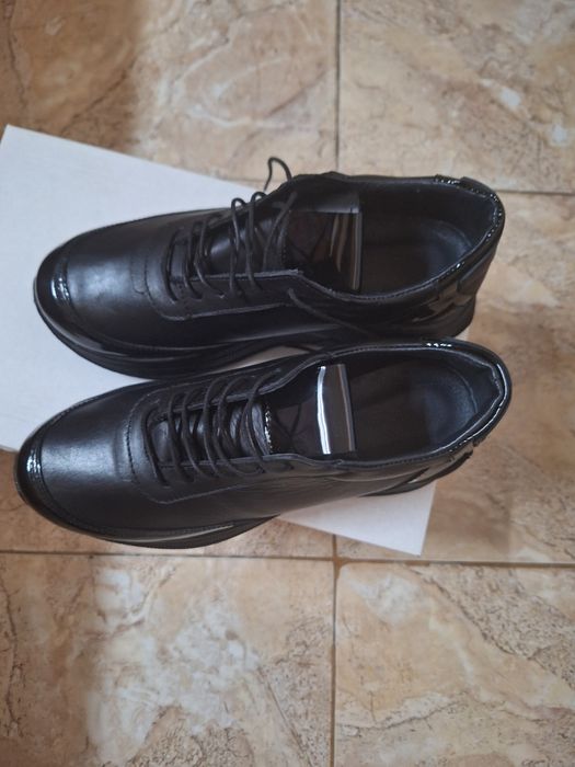 Нови обувки 37н.