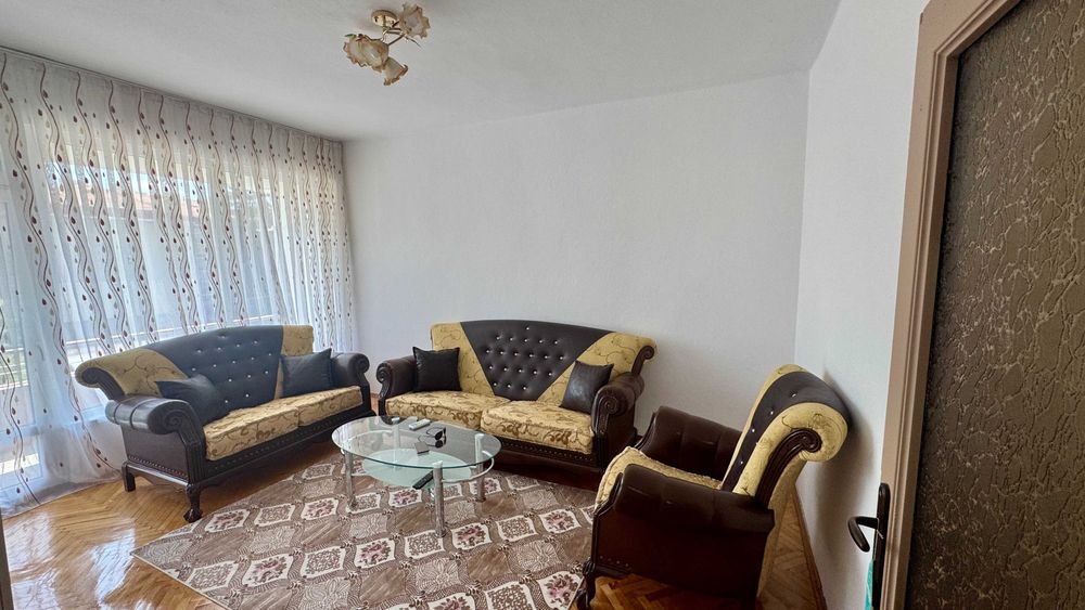 Дава се под наем Двустаен апартамент в Разград, Лудогорие - 77 кв.м за 407.49 € - Снимка #2