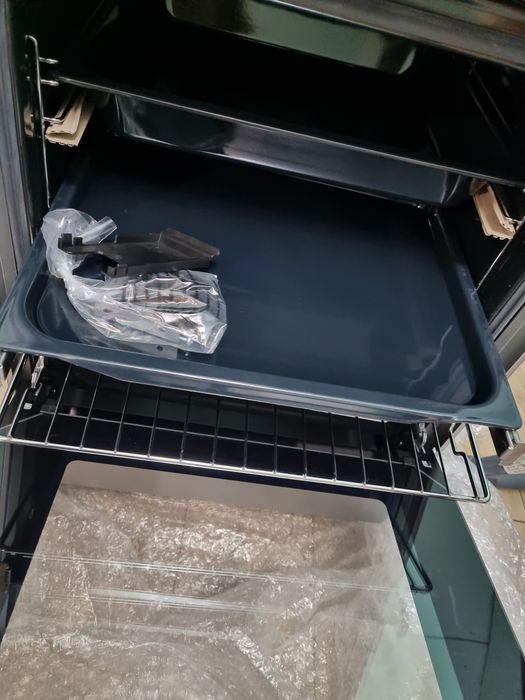 Продам плиту электрическую