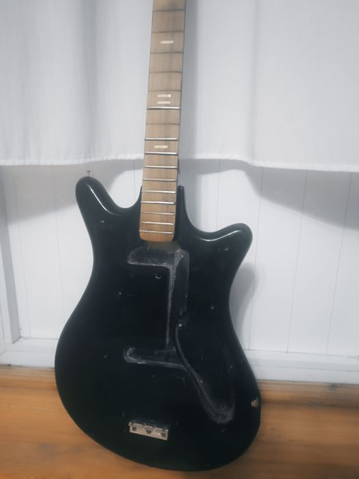 Корпус от басс гитары, 4 струная!