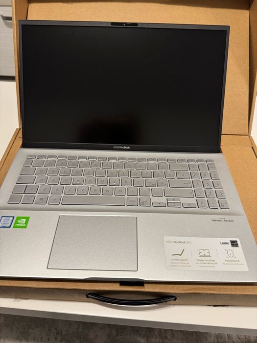 Laptop i7 Asus Vivobook S15 (S531F) (impecabil)
