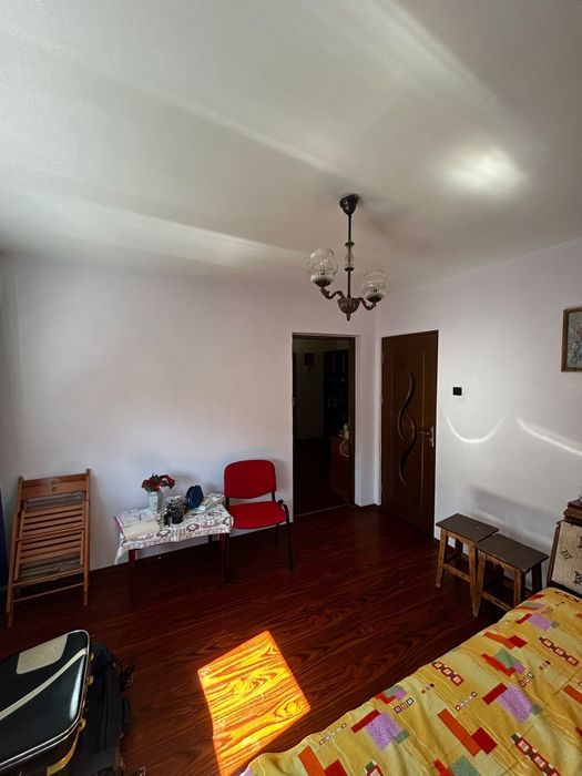 Apartament 2 camere liber