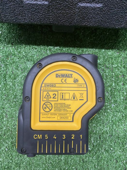 Лазерен отвес Dewalt DW082