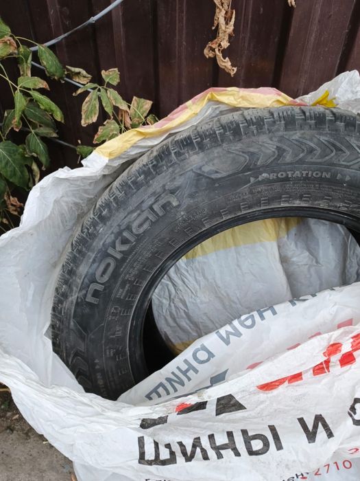 Продам срочно автошины