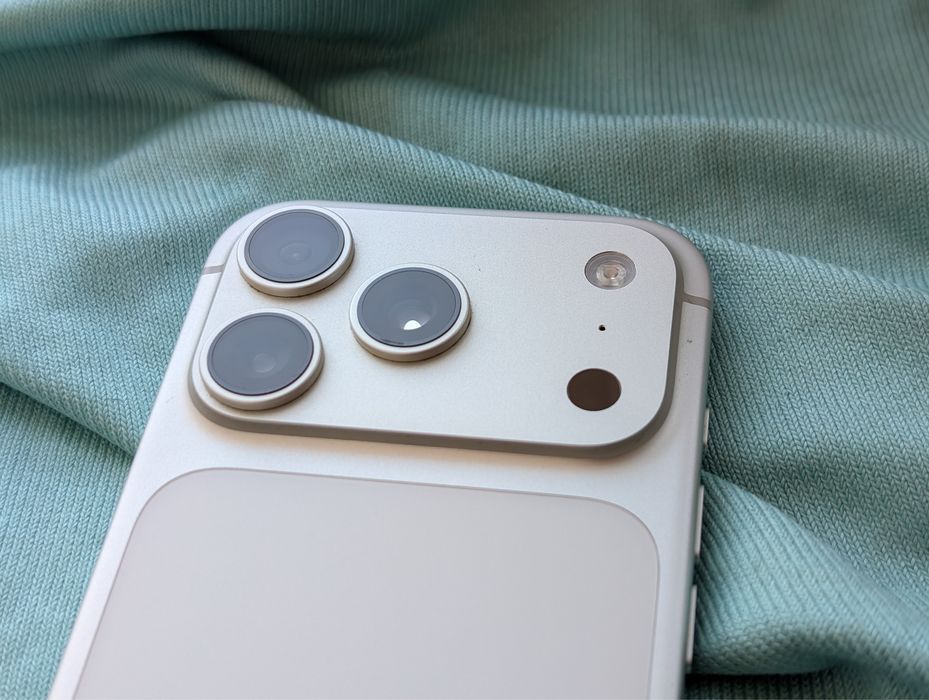 Iphone 17 pro, 256 Gb, Silver Nano Sim + Esim